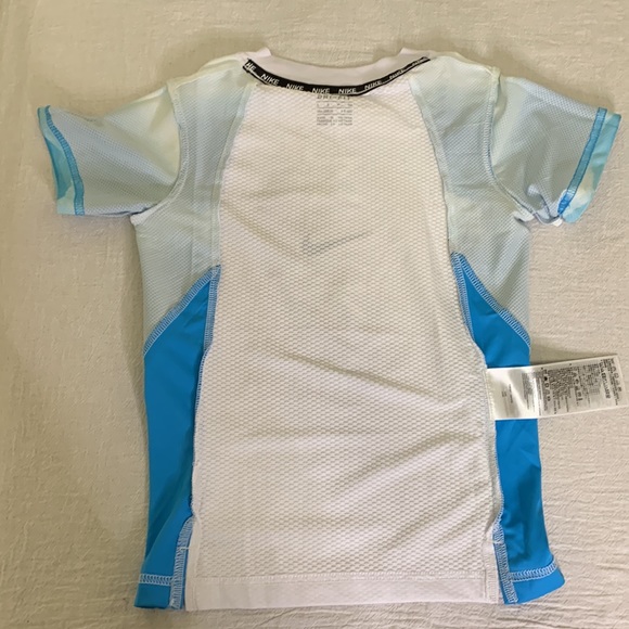 Kids Nike Dri-Fit T-shirt in Size Small NWT - Picture 6 of 12
